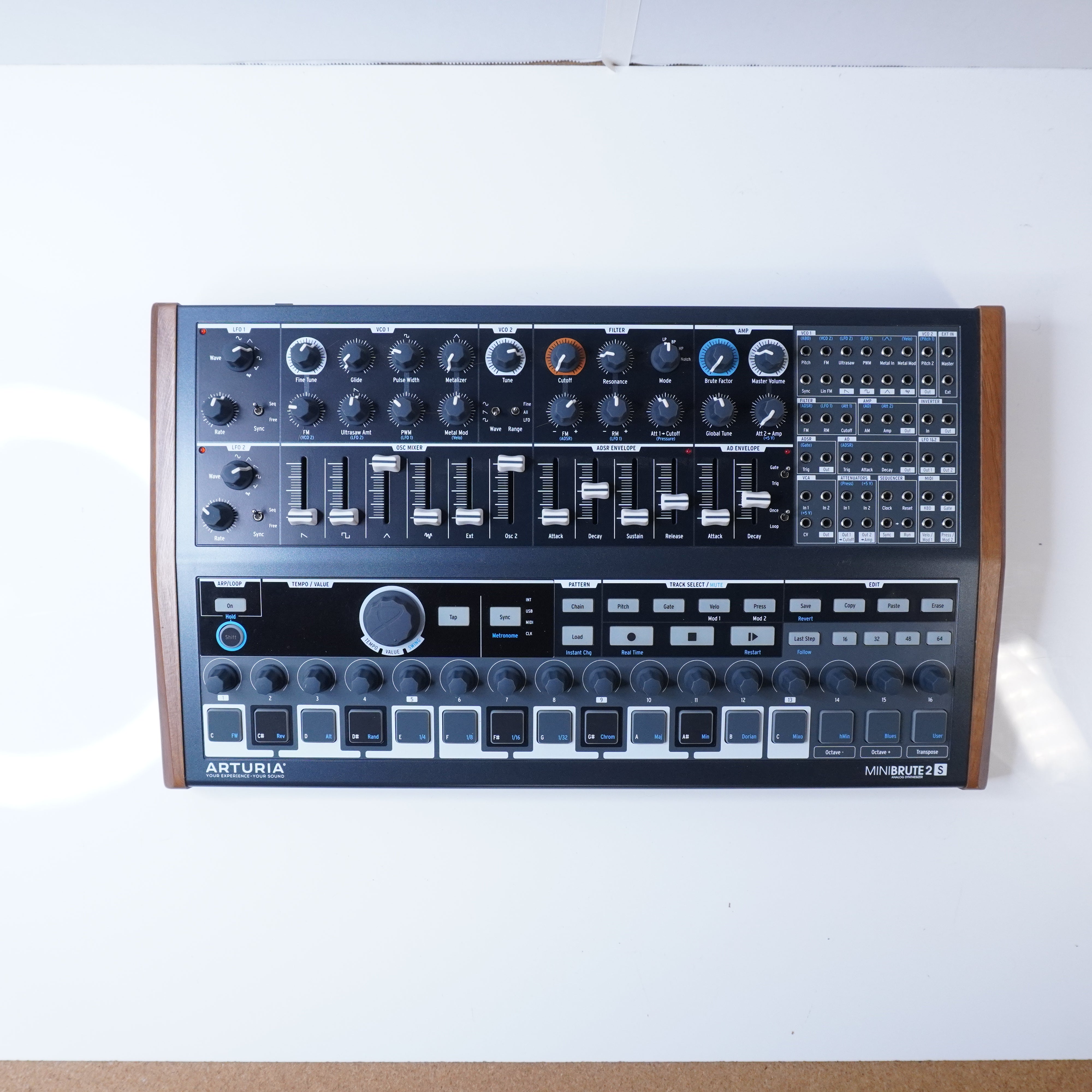 Used Arturia Minibrute 2S