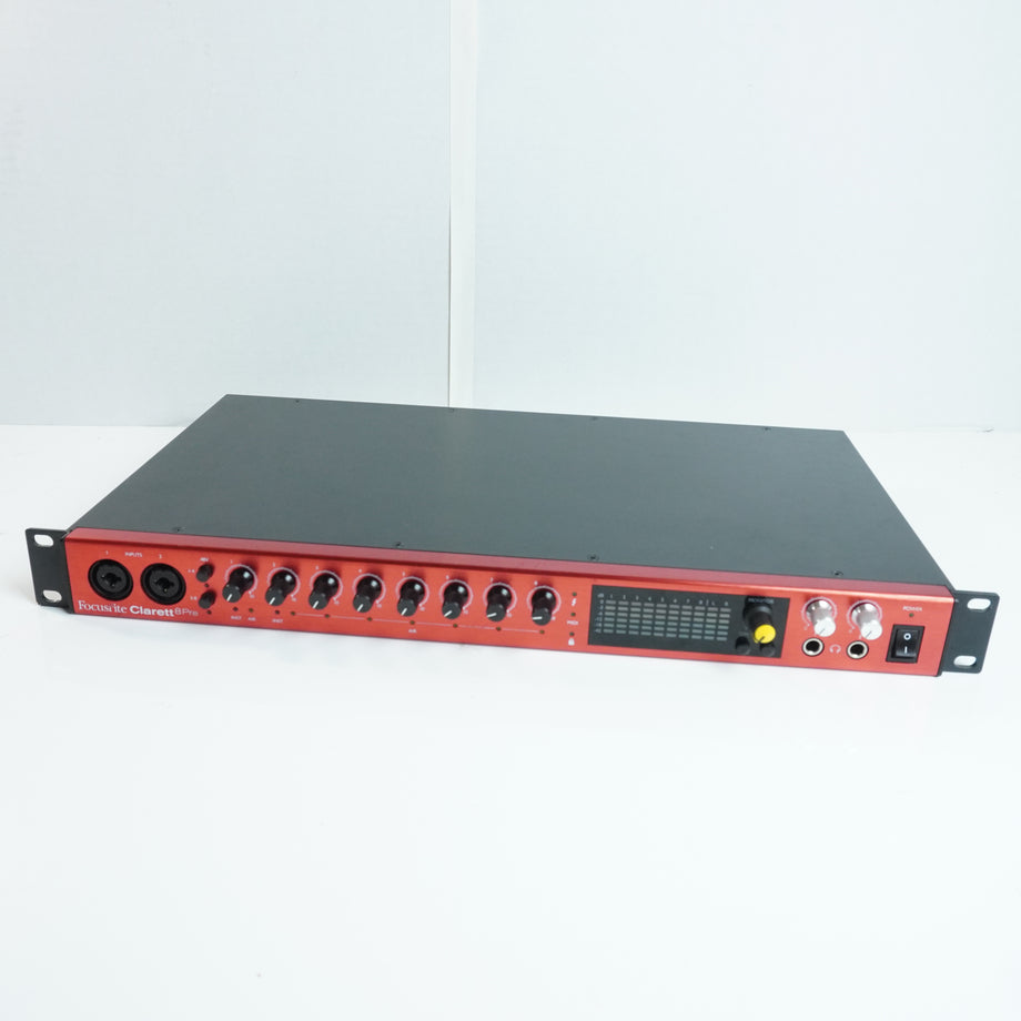 Used Focusrite Clarett 8 Pre (ThunderBolt 2 with USB-C Thunderbolt